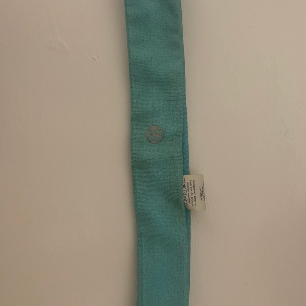 Blue lululemon headband!